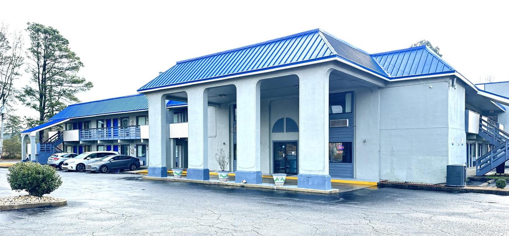 Rodeway Inn&Suites Plymouth Hwy 64 Zewnętrze zdjęcie
